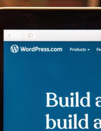 stephen-phillips-hostreviews-co-uk-zs98a0DtKL4-unsplash